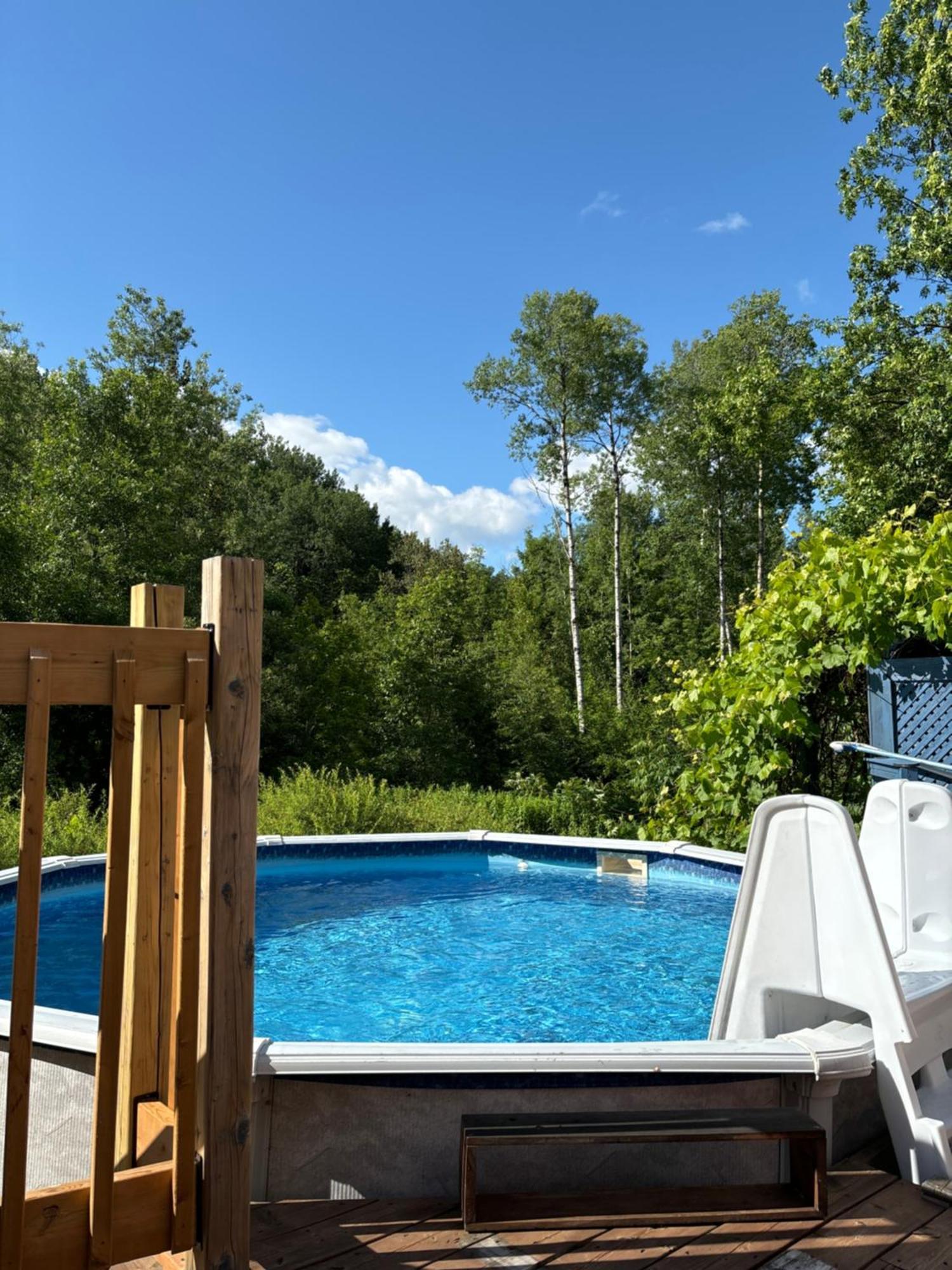 Domaine De La Baie, Les Suites Shawinigan Eksteriør bilde