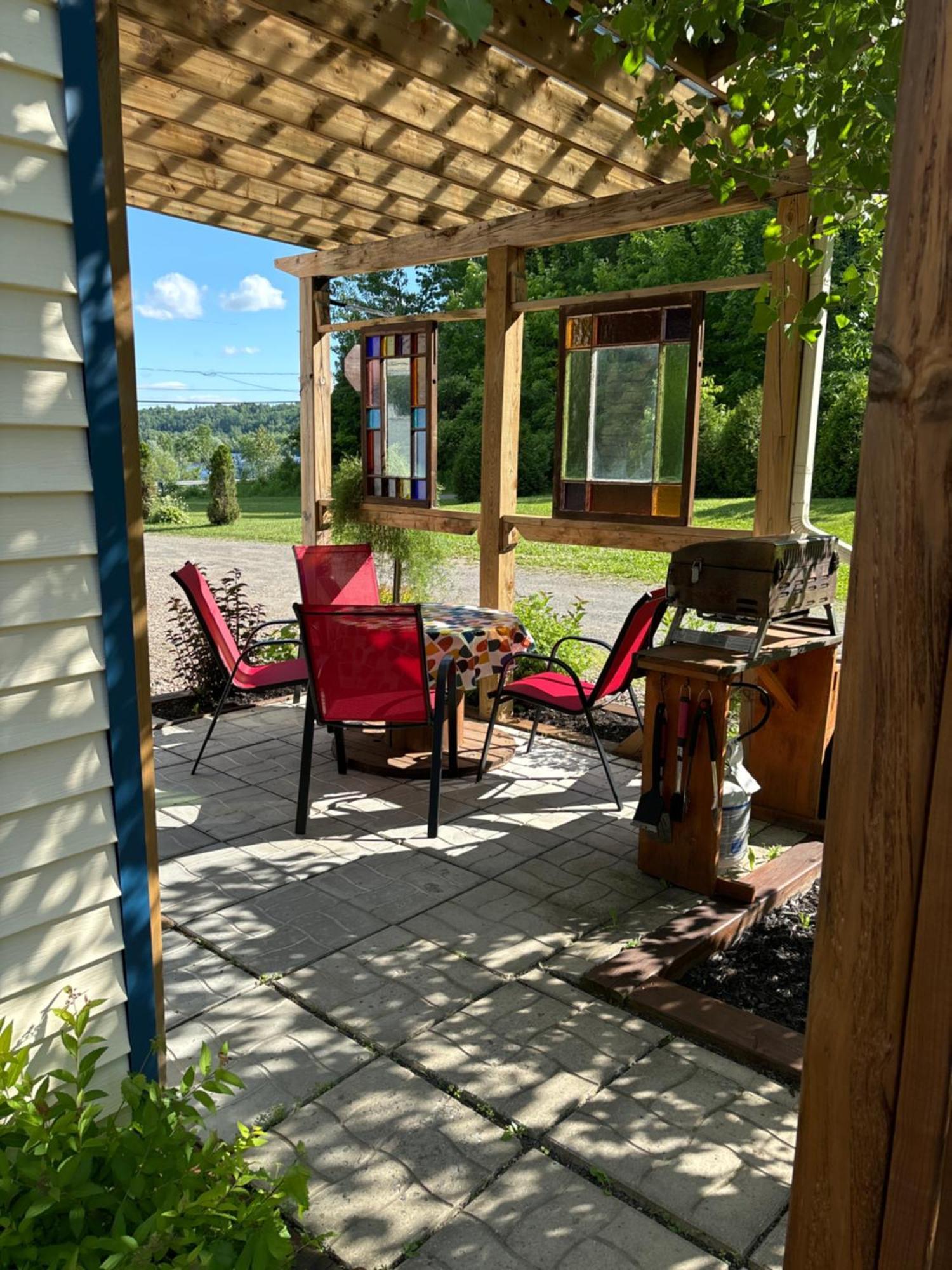 Domaine De La Baie, Les Suites Shawinigan Eksteriør bilde