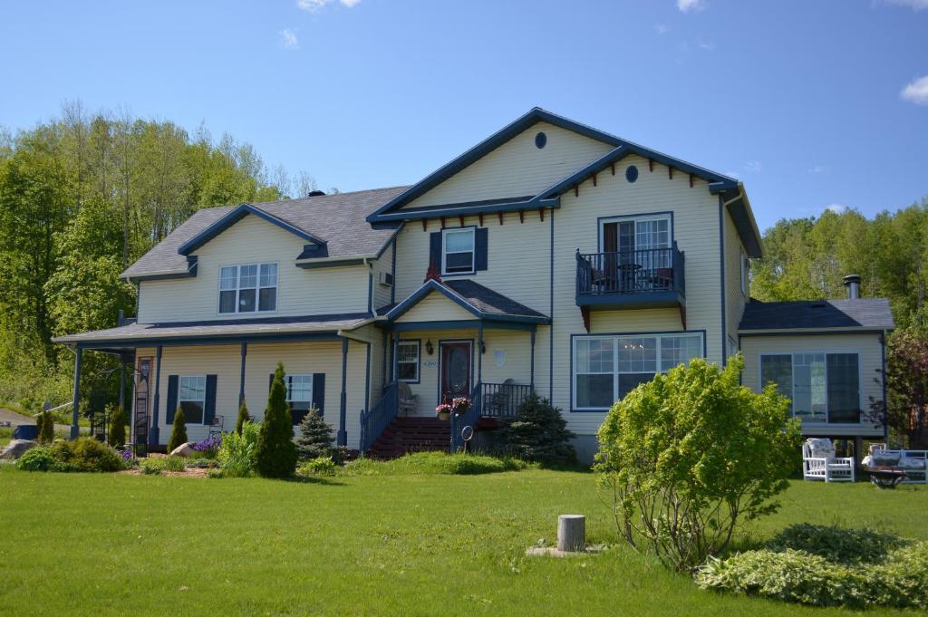 Domaine De La Baie, Les Suites Shawinigan Eksteriør bilde